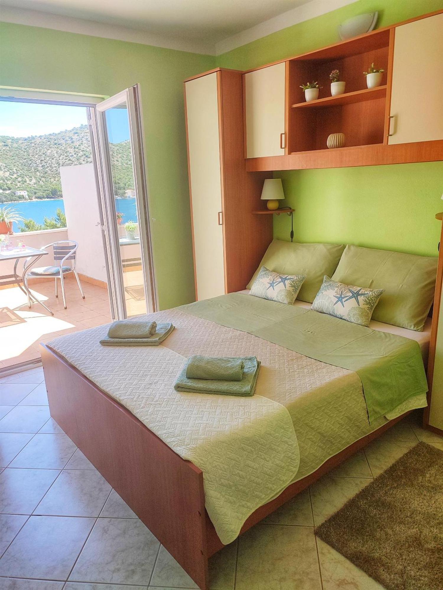 Apartments Vesna Lastovo Esterno foto